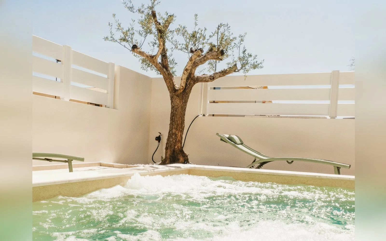 Calypso Luxury Pool&Spa, 